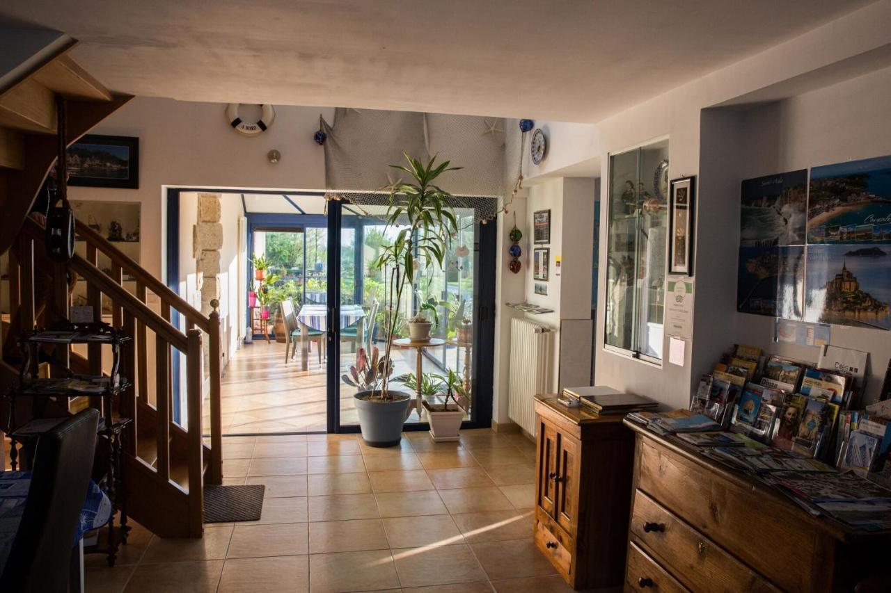 Petit Chatelet Bis Hirel ภายนอก รูปภาพ