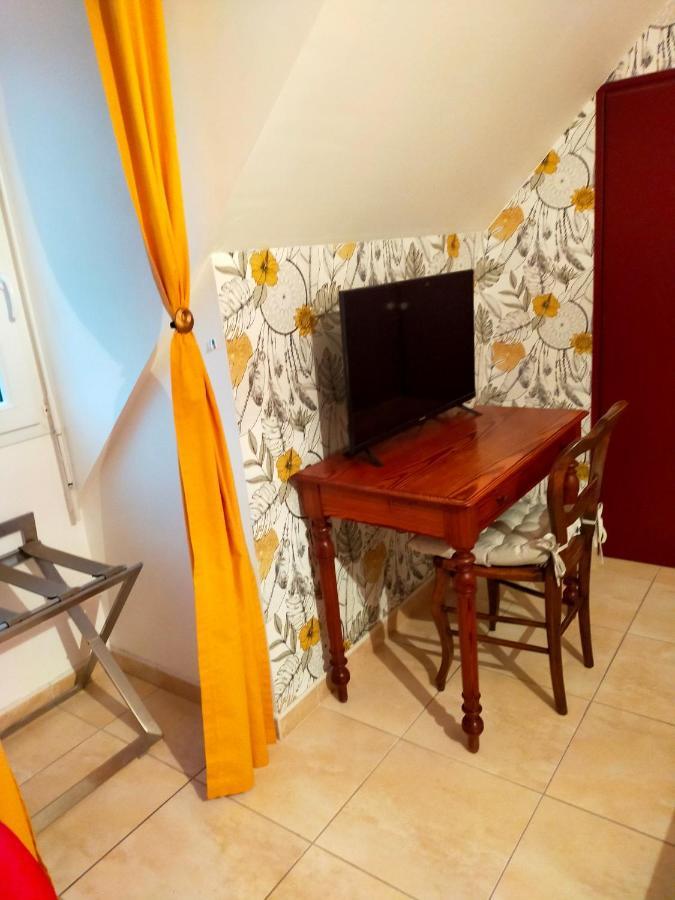 Petit Chatelet Bis Hirel ภายนอก รูปภาพ