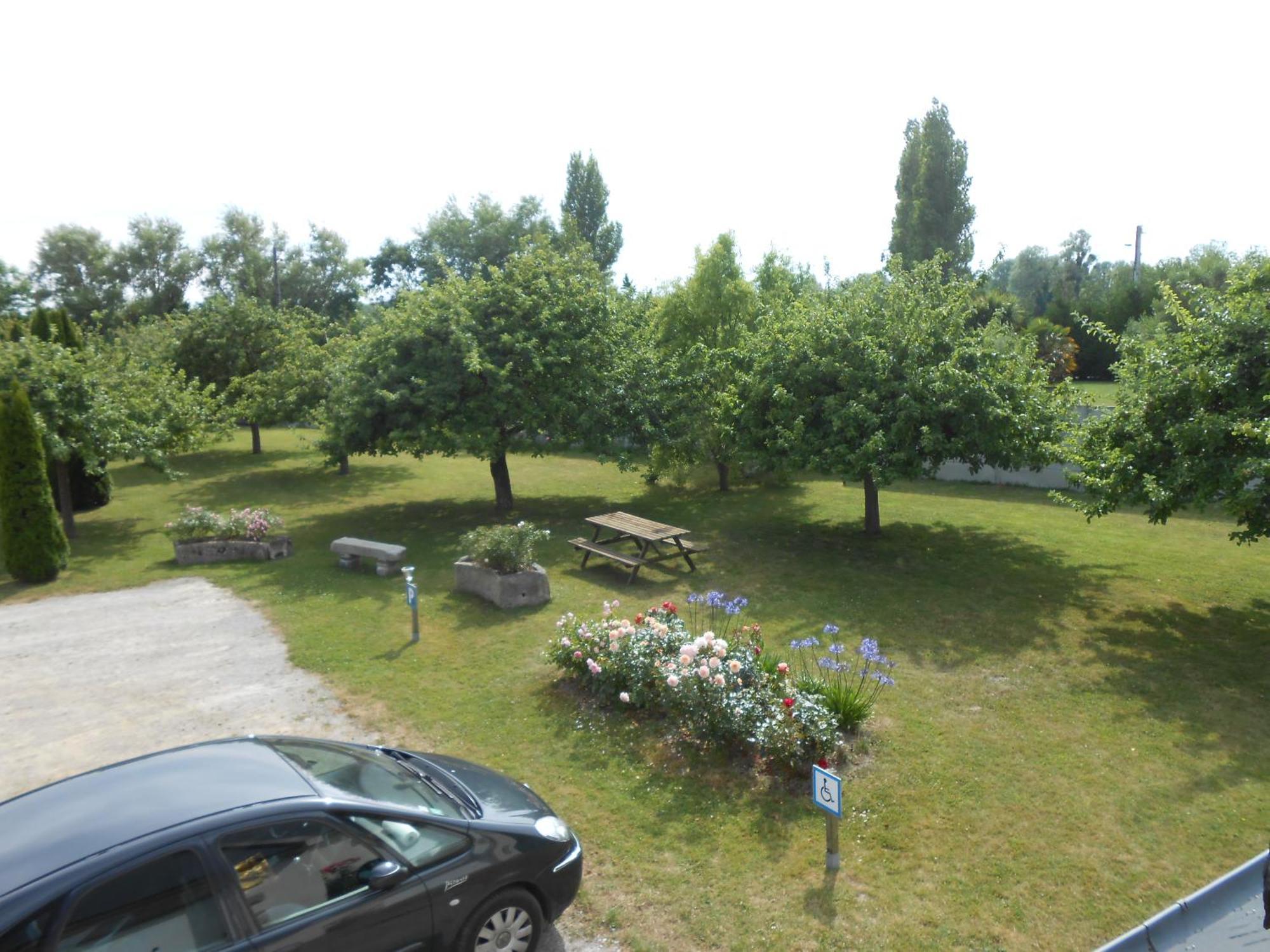 Petit Chatelet Bis Hirel ภายนอก รูปภาพ