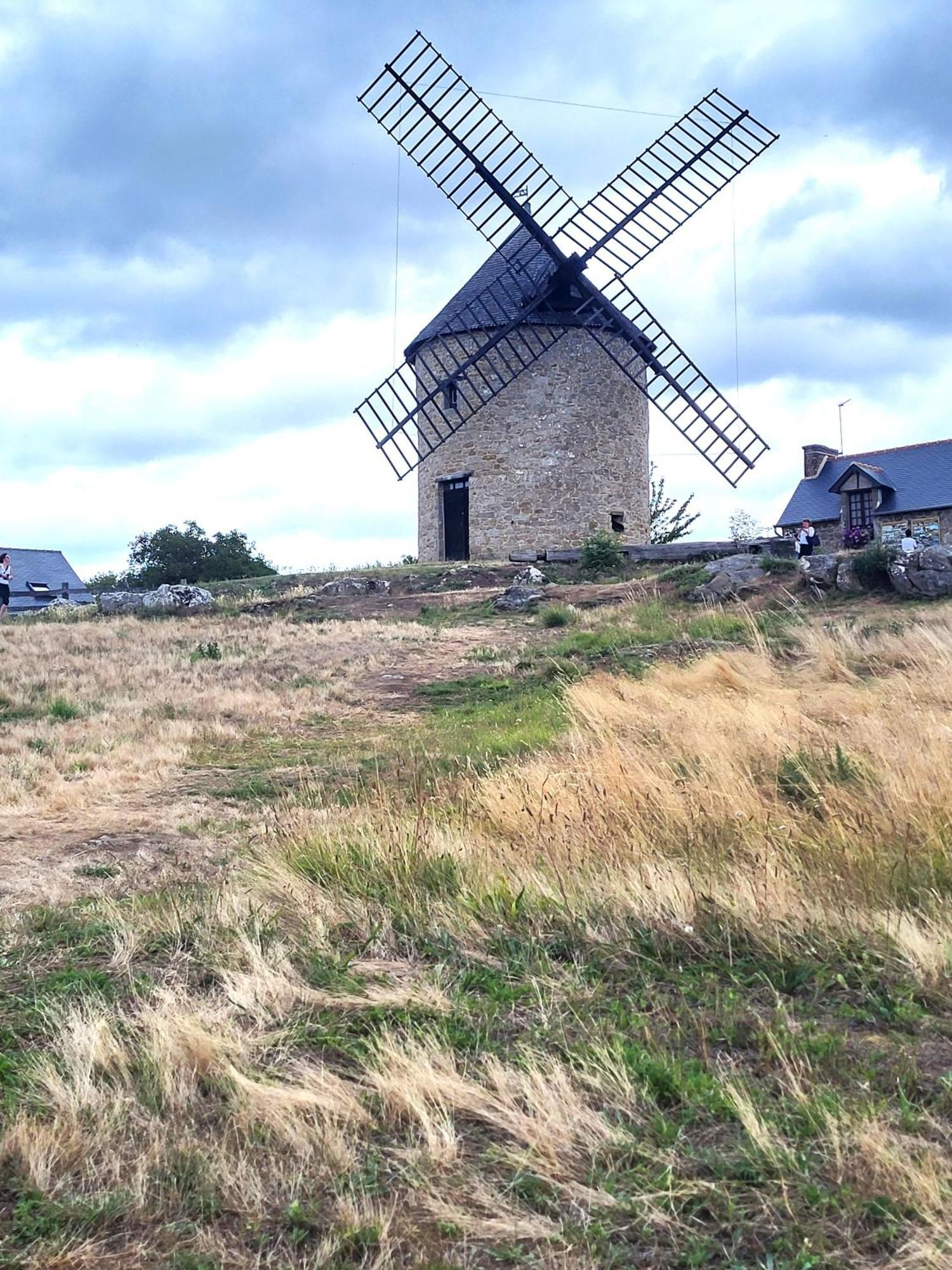 Petit Chatelet Bis Hirel ภายนอก รูปภาพ
