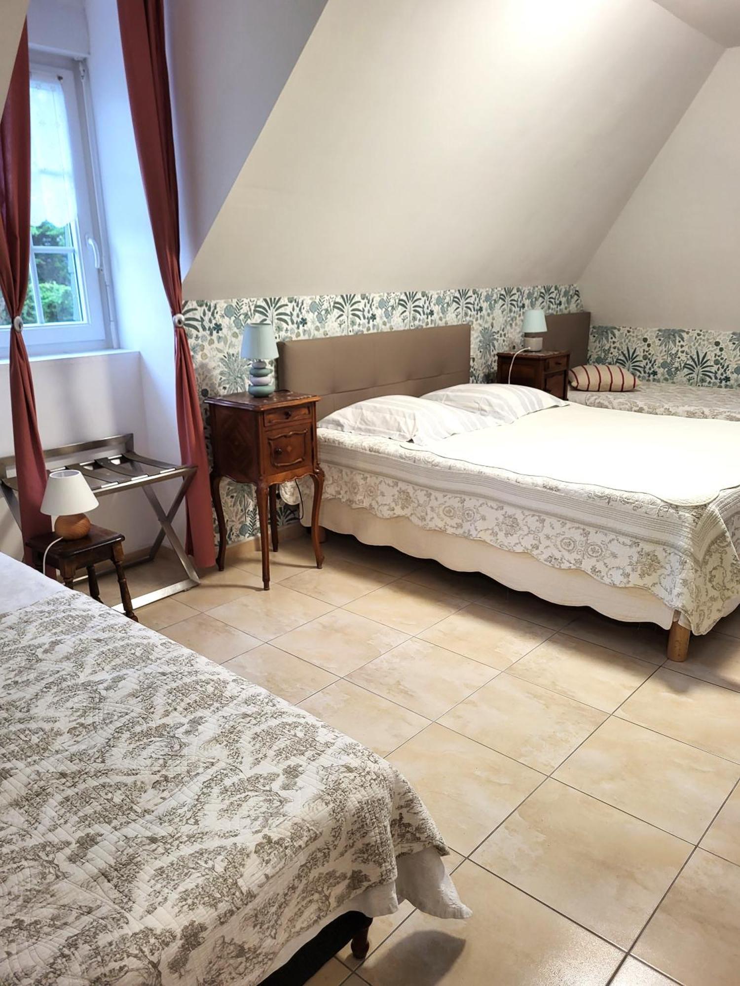 Petit Chatelet Bis Hirel ภายนอก รูปภาพ